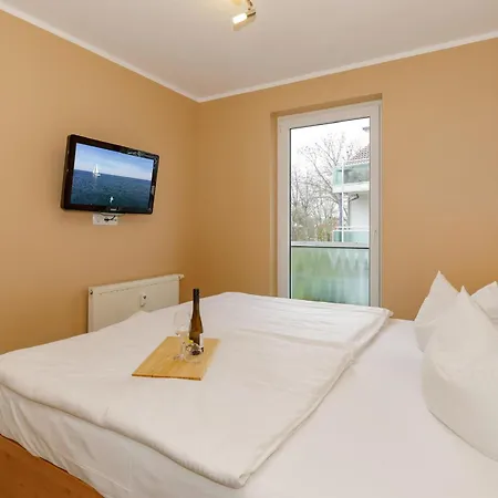 Hafen-butze 5206 Yachthafenresidenz * Kuehlungsborn